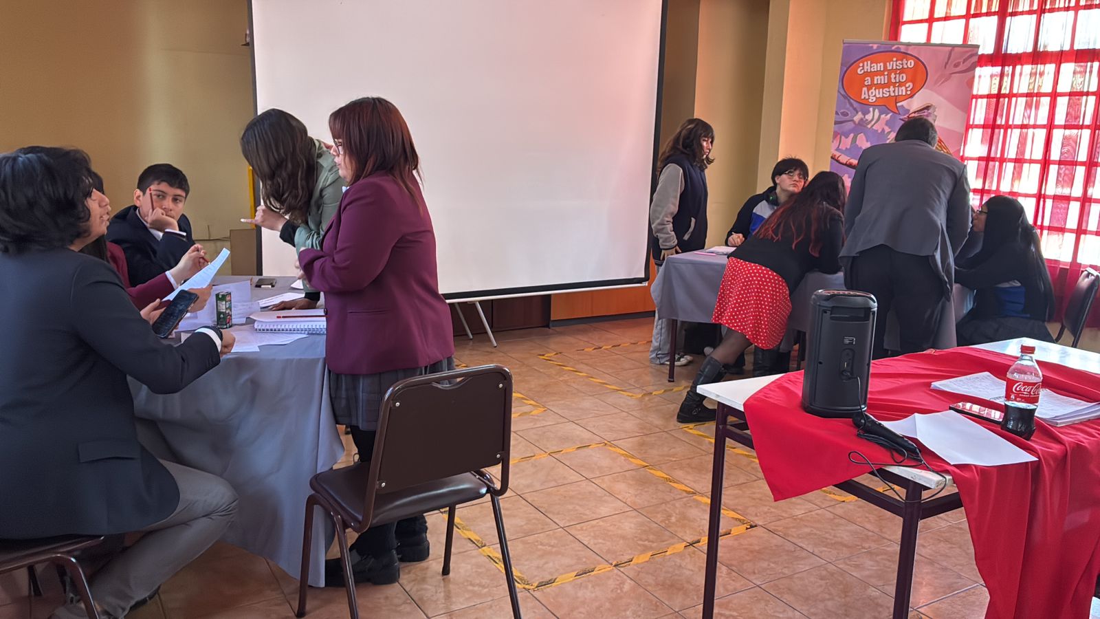 Liceo Comercial representó a la provincia de Quillota en la final regional de debate