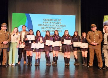 110 estudiantes de Quillota se certifican como brigadistas escolares