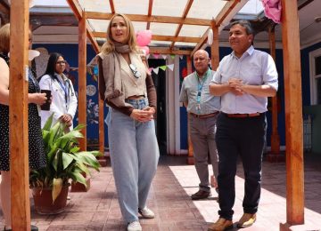 Angélica Castro visitó la Casa de Acogida de Quillota