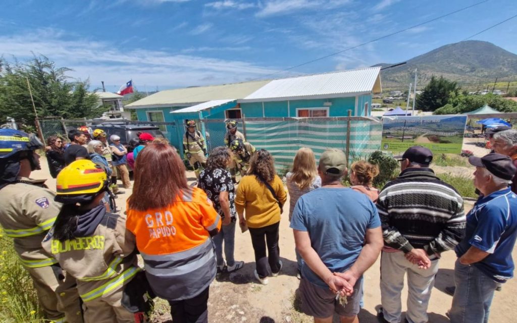 Ante el riesgo de incendios forestales, trabajan en sectores críticos de Papudo