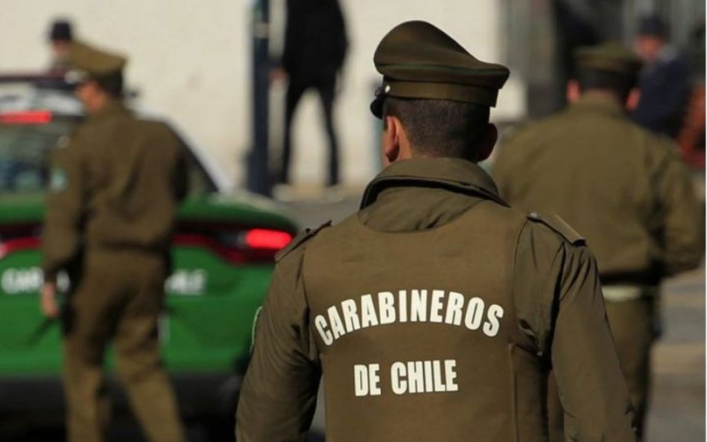 Hijuelas: Carabinero debió disparar contra chofer de ladrones que intentó atropellarlo