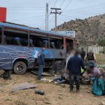 Microbús con pasajeros volcó en La Calera: hay varios lesionados