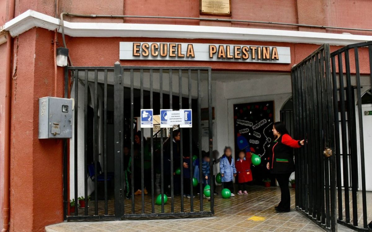 Mineduc aprueba crear la enseñanza media en la Escuela Palestina de La Calera