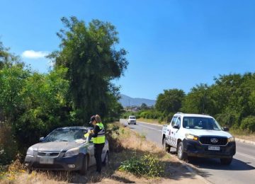 Papudo intensifica la fiscalización de vehículos abandonados