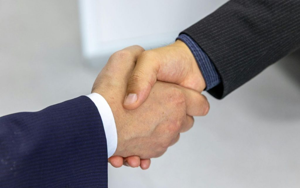 Quintero Energía y Oxiquim impulsan rueda de negocios para fortalecer a proveedores locales