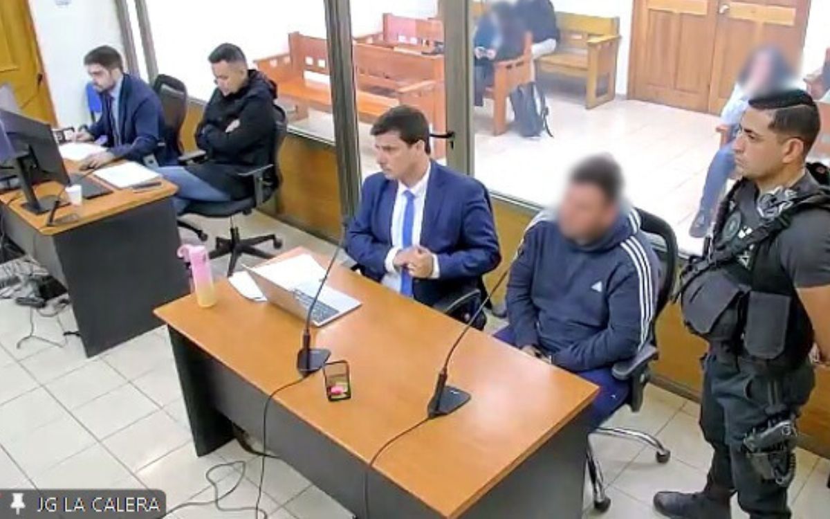 Bombero de La Cruz seguirá detenido: el miércoles lo formalizarán por incendio forestal