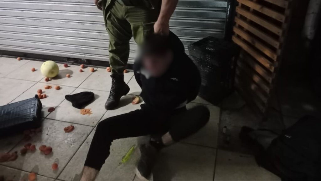 Capturan a hombre que intentó robar en feria artesanal de La Calera