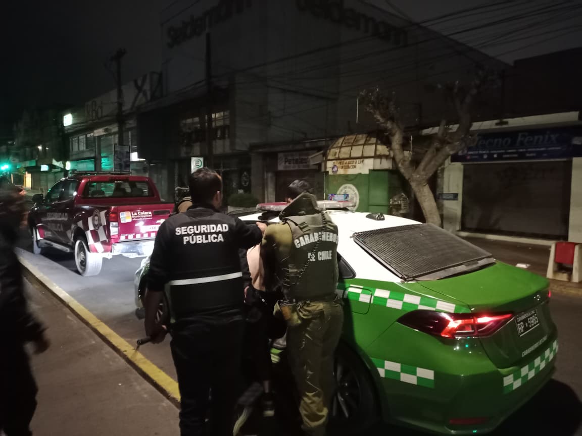 Capturan a hombre que intentó robar en feria artesanal de La Calera