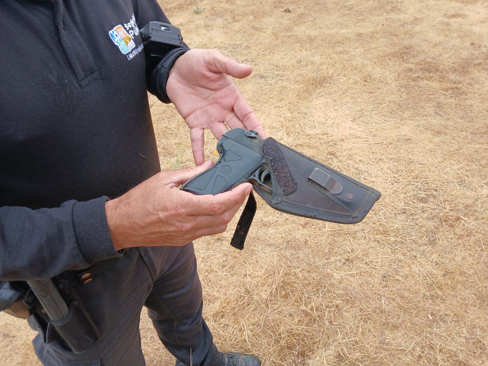 Dos detenidos por robo de paltas en el Liceo Industrial de La Calera