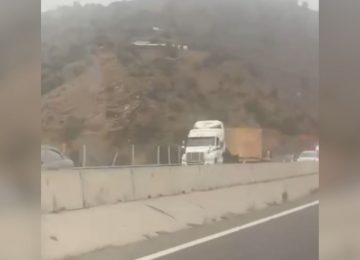 La Calera: Ocurrió colisión por alcance entre camión y automóvil