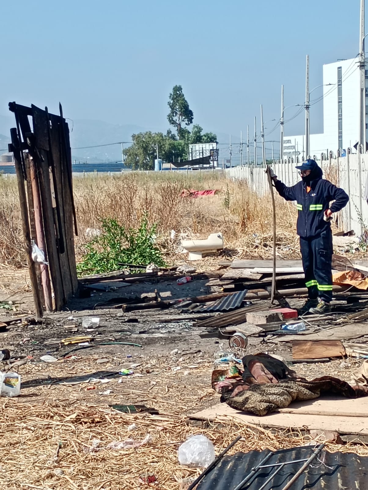 Retiraron los rucos que estaban cerca del Hospital Biprovincial