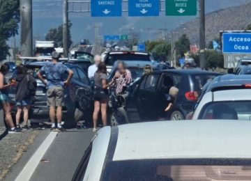 Siete vehículos participaron en colisión múltiple a la altura de Hijuelas