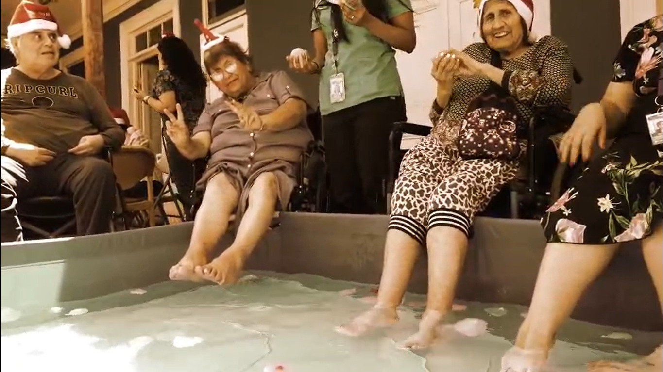 [VIDEO] Casa de Acogida de Quillota cantó "Calurosa Navidad" y 31 minutos lo compartió
