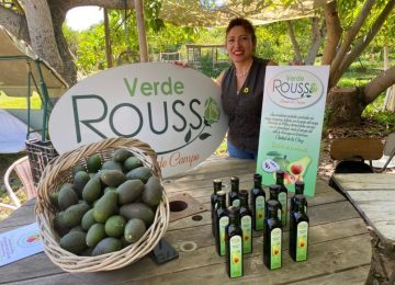 Agricultora de La Cruz destaca con su producción de aceite de palta