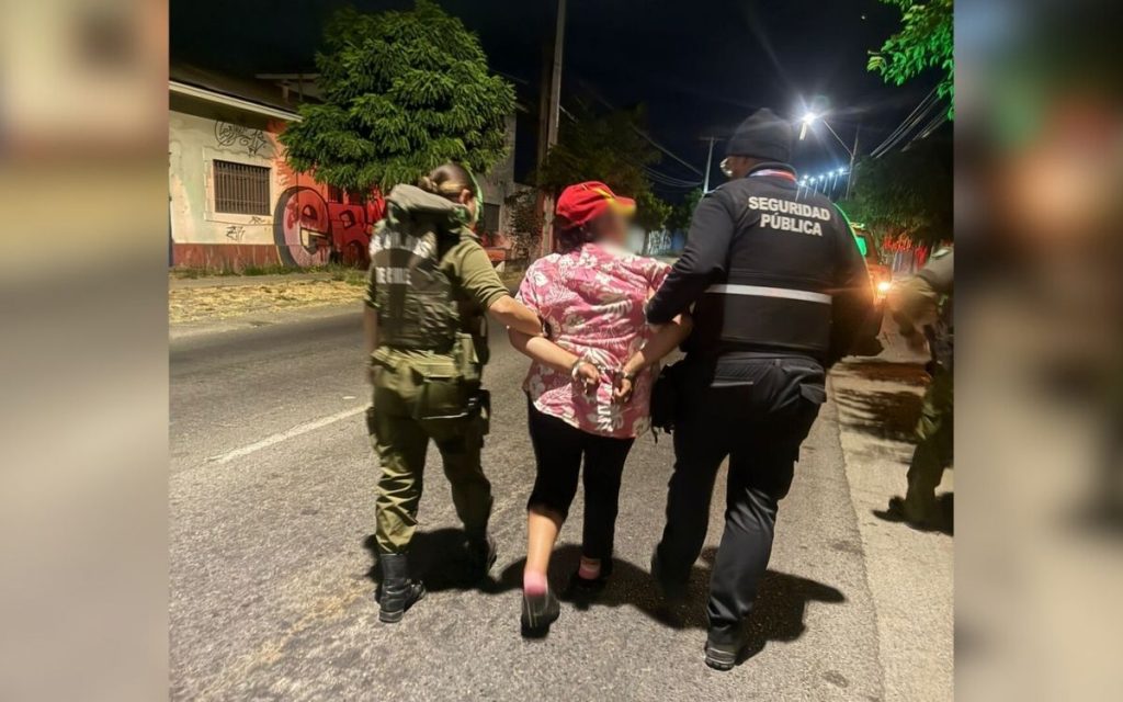 Detienen en La Calera a mujer por robo en bienes nacionales de uso público