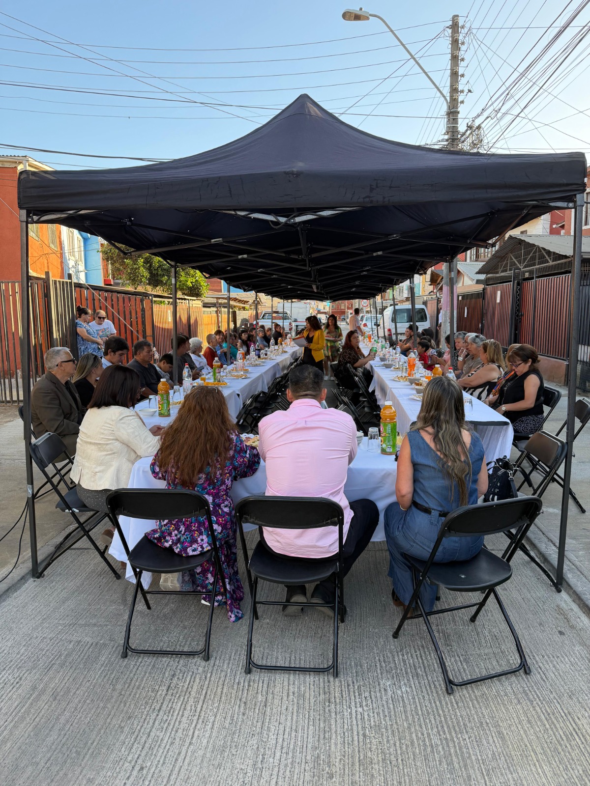 Inauguran dos calles repavimentadas en villa de La Calera