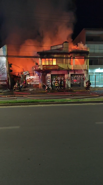 Incendio nuevamente daña casa desocupada en Quillota