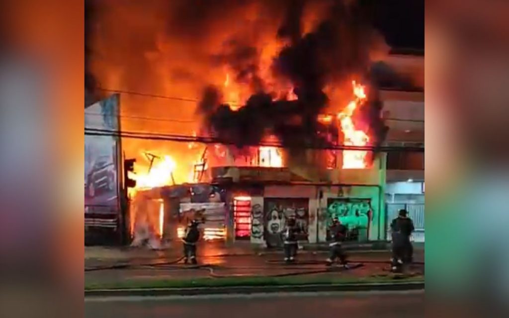 Incendio nuevamente daña casa desocupada en Quillota