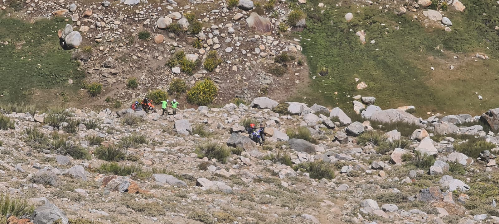 Rescataron a motoristas extraviados en la Laguna El Toro de Los Andes