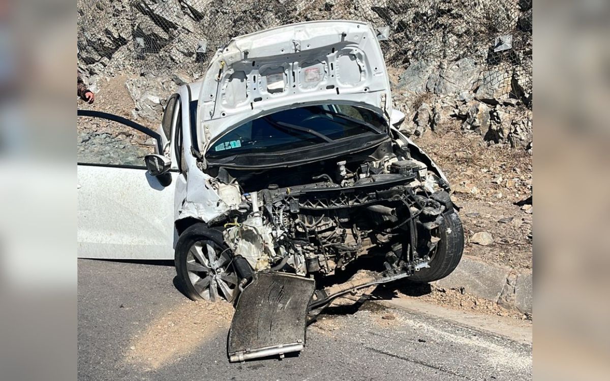 Accidente en La Calera deja tres personas lesionadas