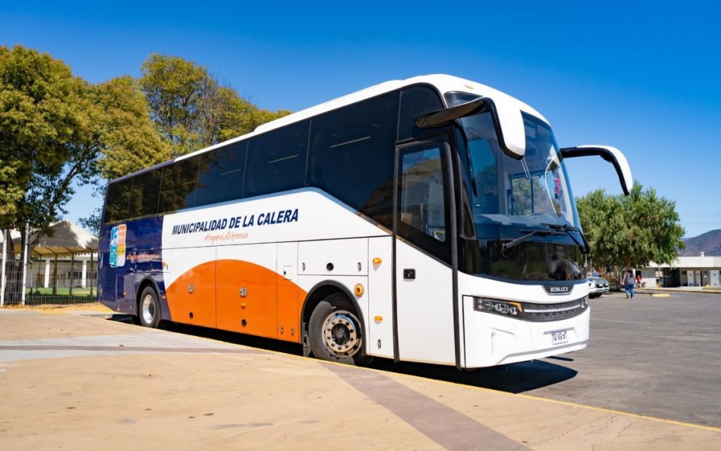 Bus municipal trasladará a estudiantes de La Calera hacia el Gran Valparaíso