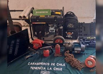 Detuvieron a tres sujetos por robo en una parcela de La Cruz