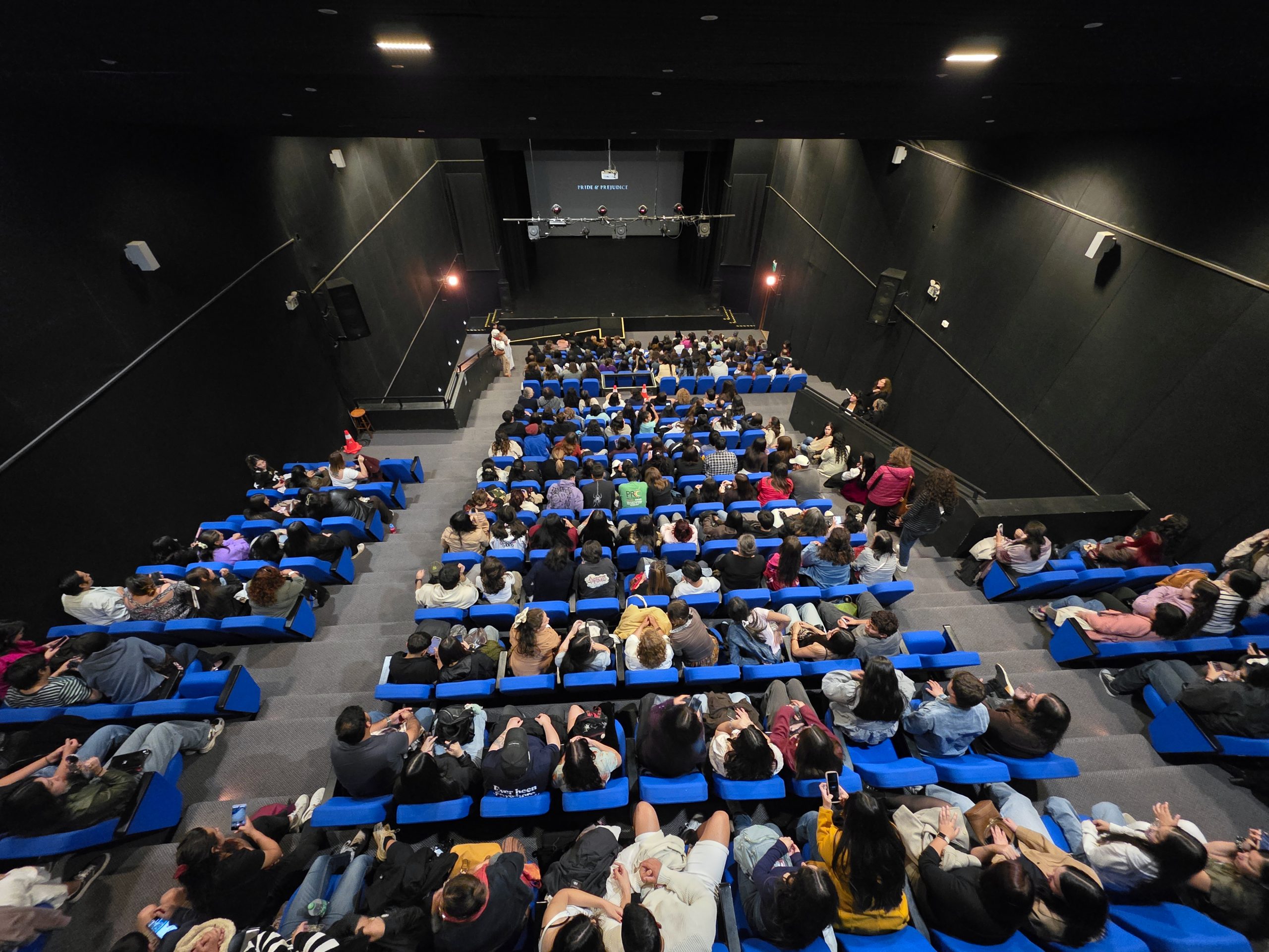 [FOTOS] Evento de Orgullo y Prejuicio en Quillota atrajo a un amplio público
