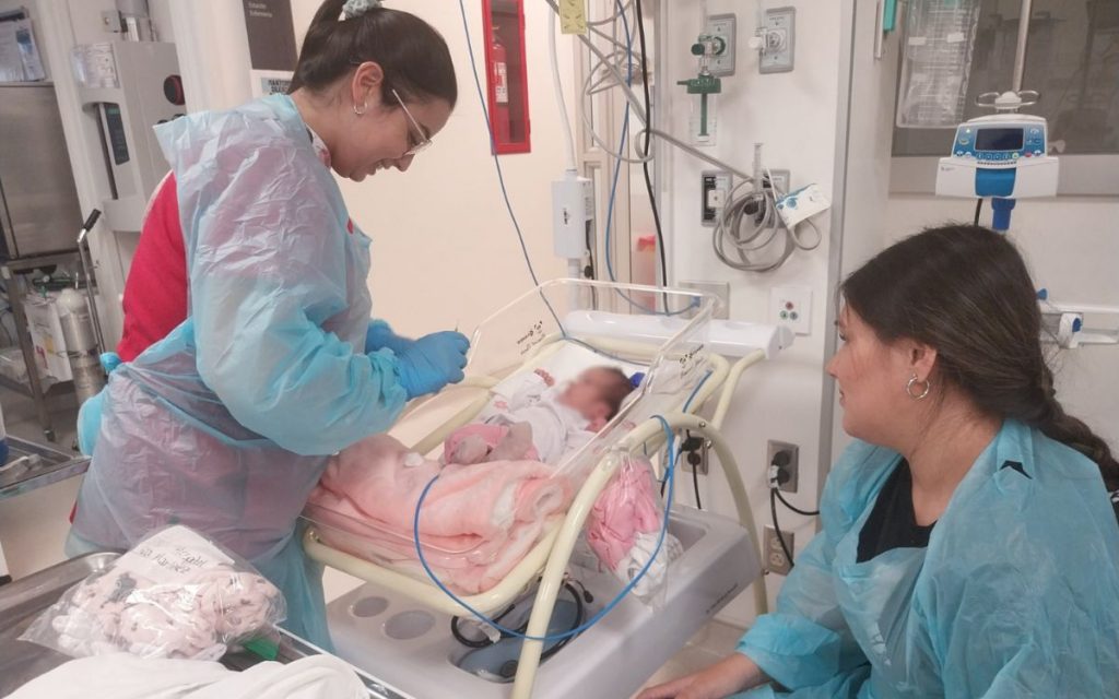 Hospital Biprovincial llama a llevar a vacunar a lactantes contra el Virus Respiratorio Sincicial