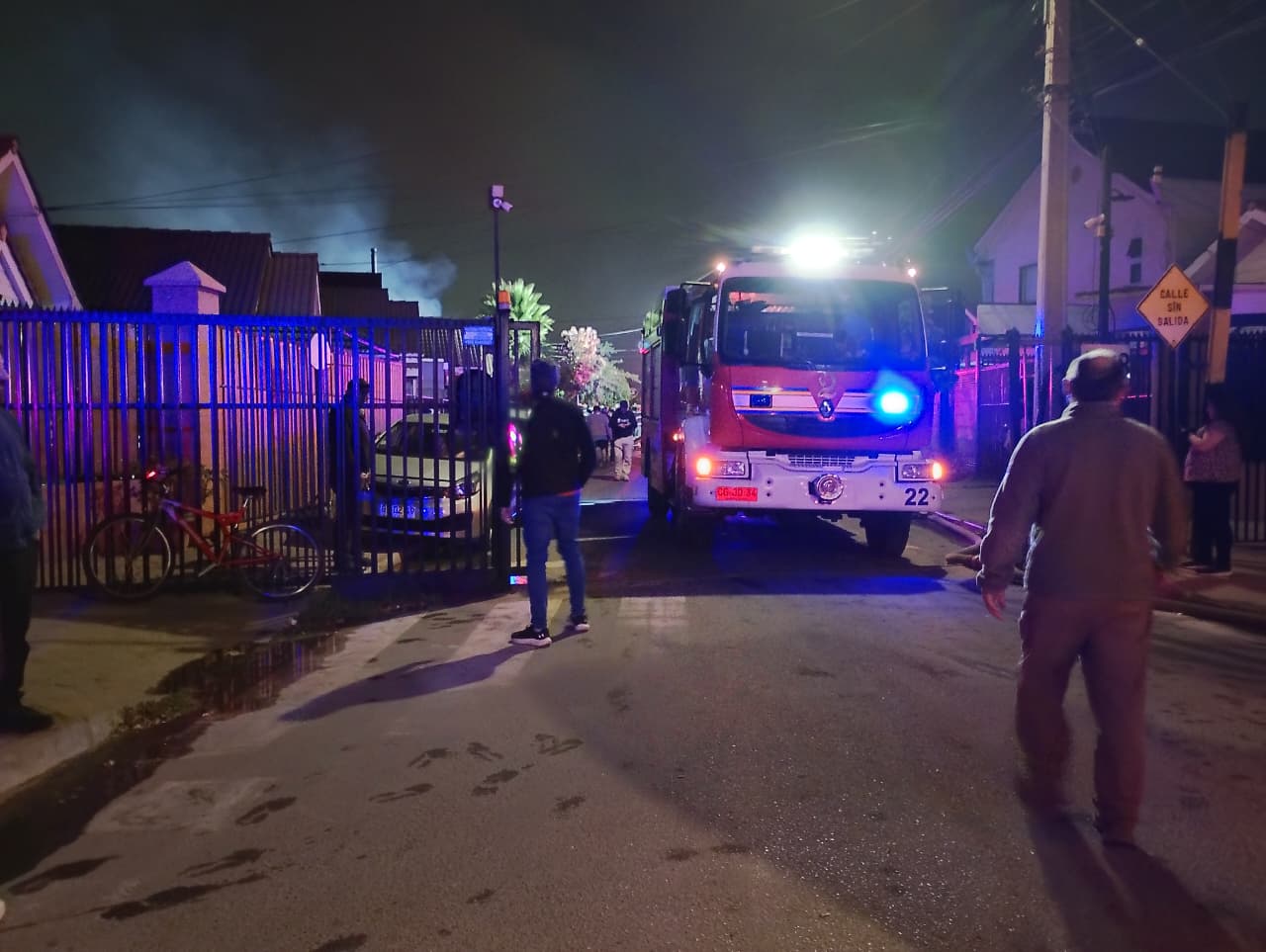 Incendios dejaron dos casas totalmente destruidas en Quillota