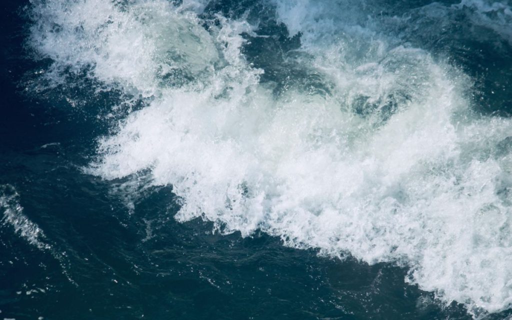 Rescataron a tres personas atrapadas por la subida del agua en Papudo