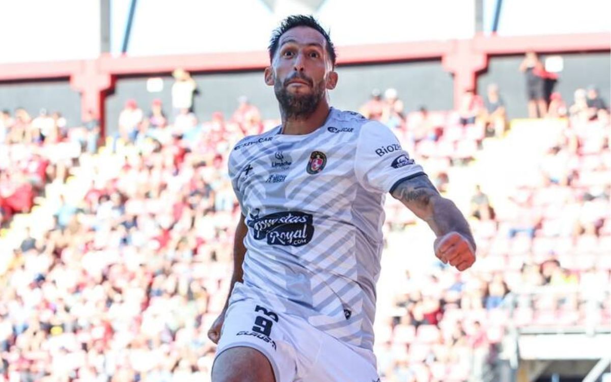 Limache’s Pressure to Reclaim Form