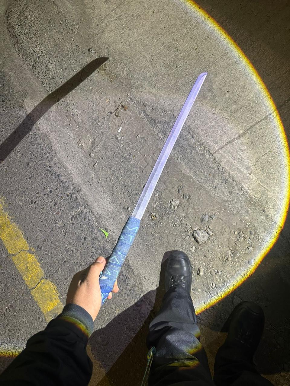 Detienen a dos menores que llevaban arma blanca de gran tamaño en La Calera