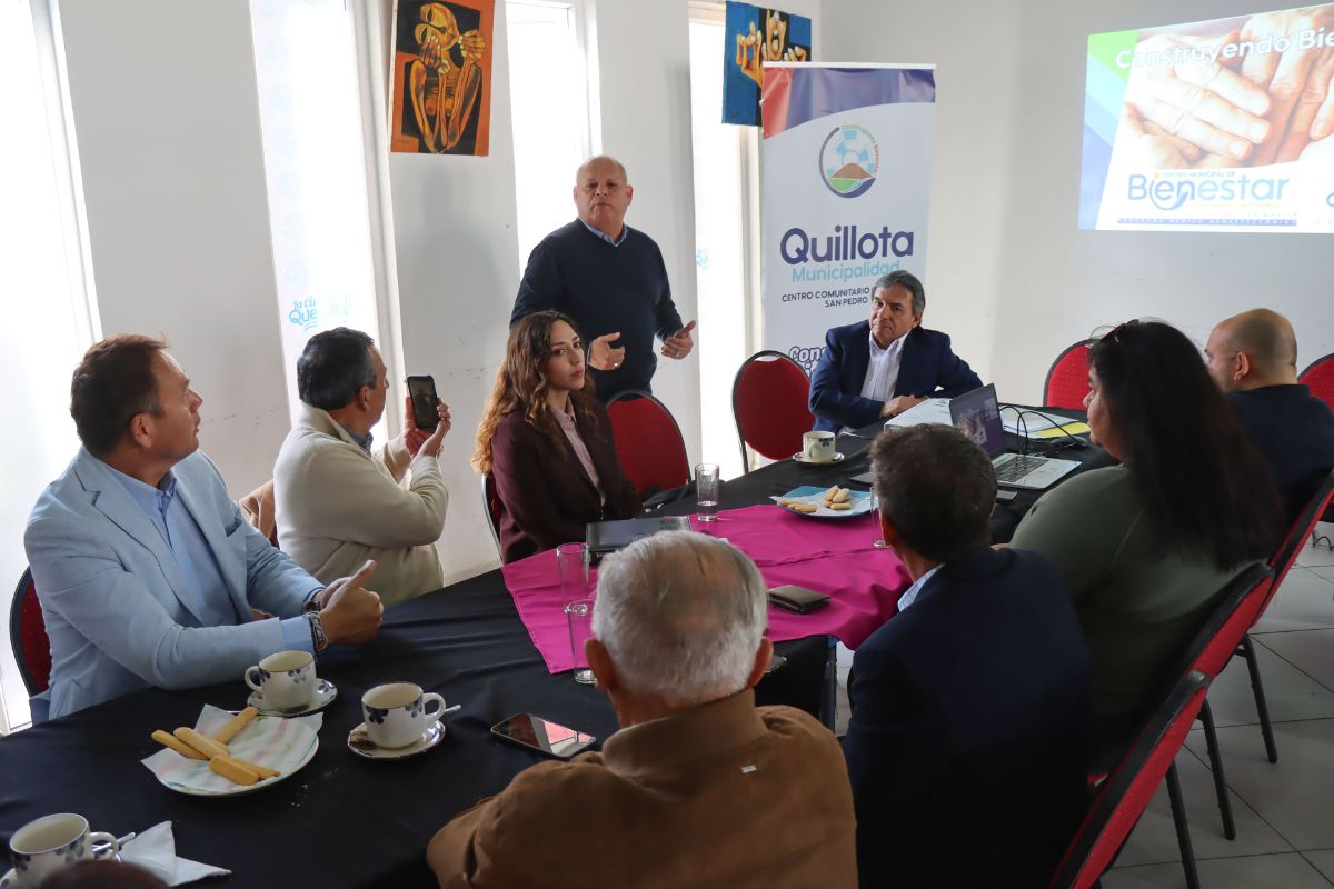 Gobernador Mundaca reiteró su apoyo al proyecto de Centro de Bienestar en Quillota