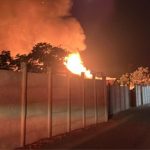 Incendio dejó daños en la techumbre de una casa de La Cruz