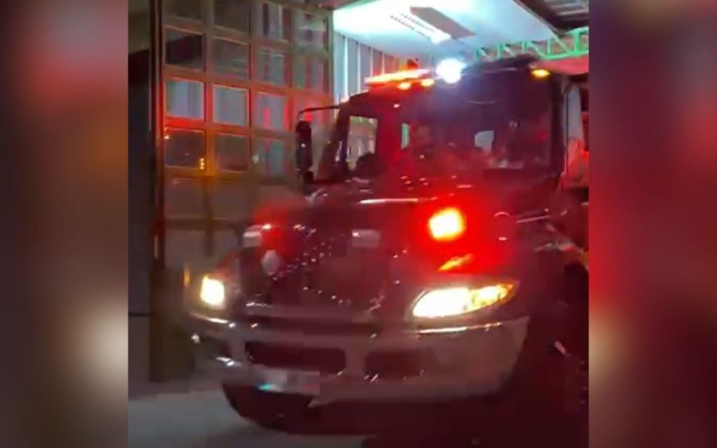 Moradores de casa y bomberos apagaron incendio en La Cruz