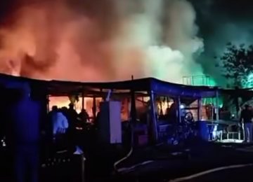 Quillota: Incendio afectó siete locales de la feria productiva del Parque Aconcagua