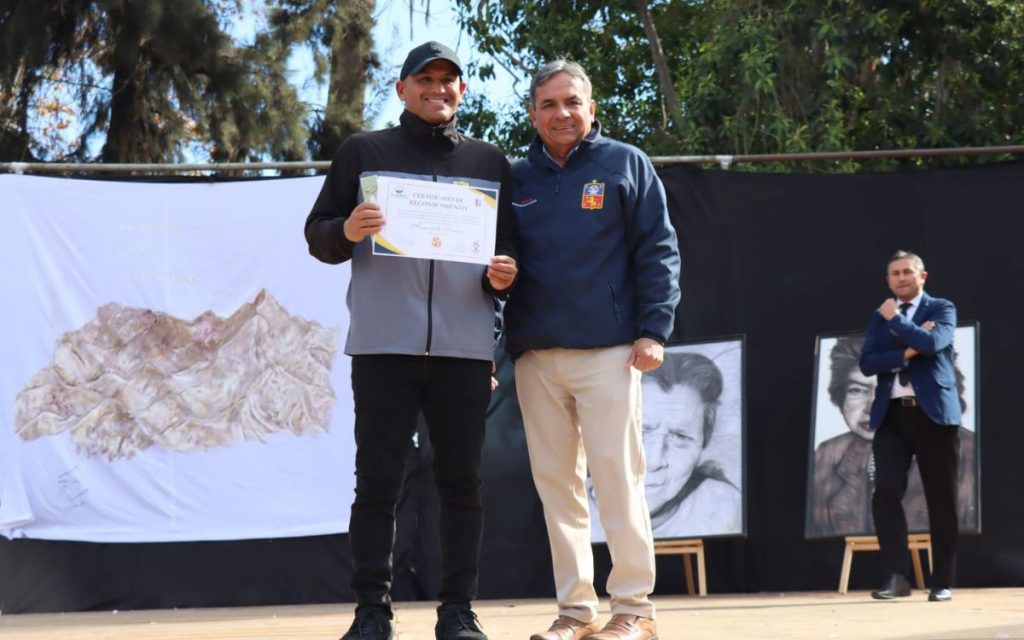 Quillota: Reconocen a "Chupete" Suazo como patrimonio deportivo viviente