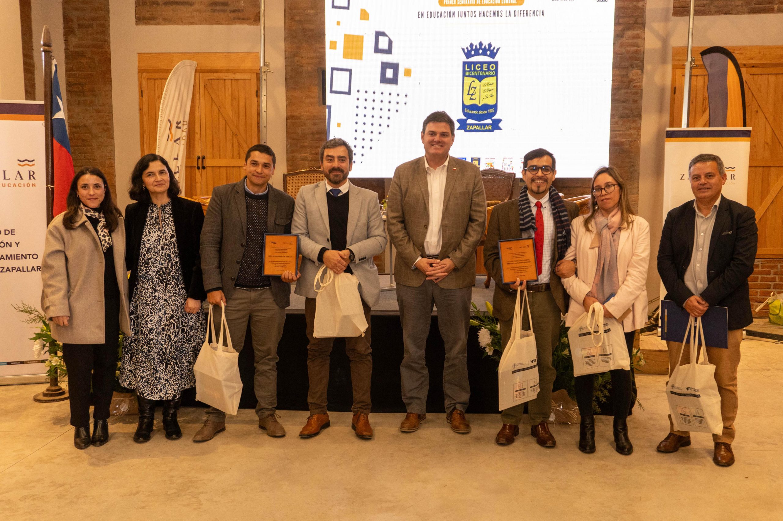 Zapallar tuvo su primer seminario comunal de educación