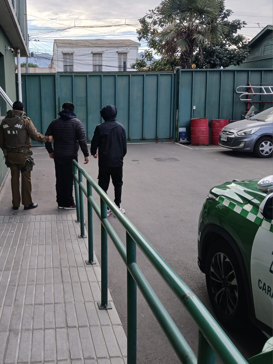 Carabineros recupera tres vehículos robados durante patrullajes en La Cruz