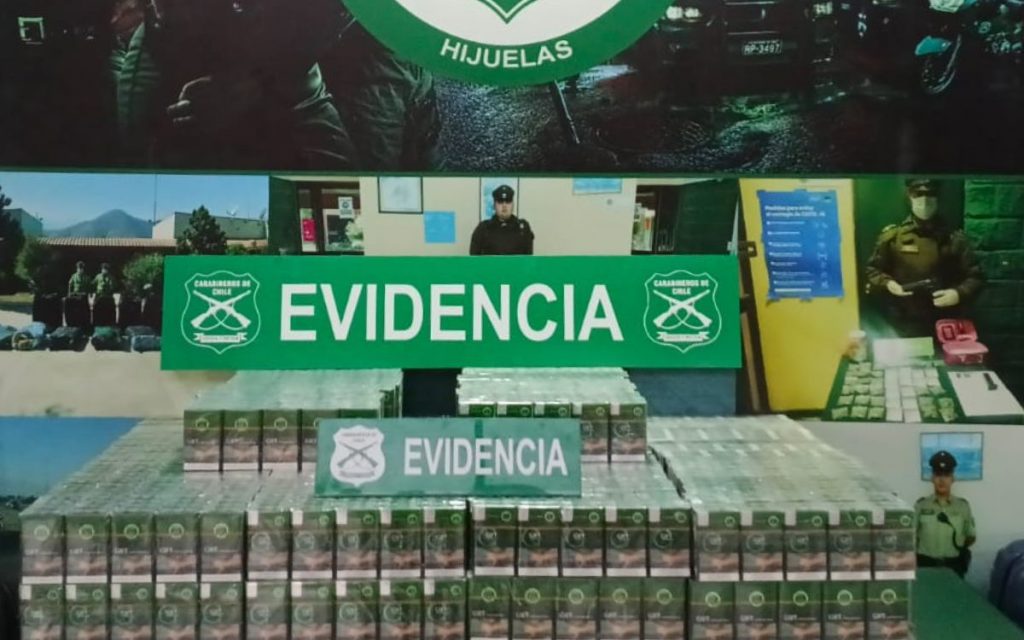 Hijuelas: Detienen a pasajero de bus por contrabando de cajetillas de cigarrillos