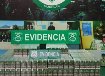 Hijuelas: Detienen a pasajero de bus por contrabando de cajetillas de cigarrillos