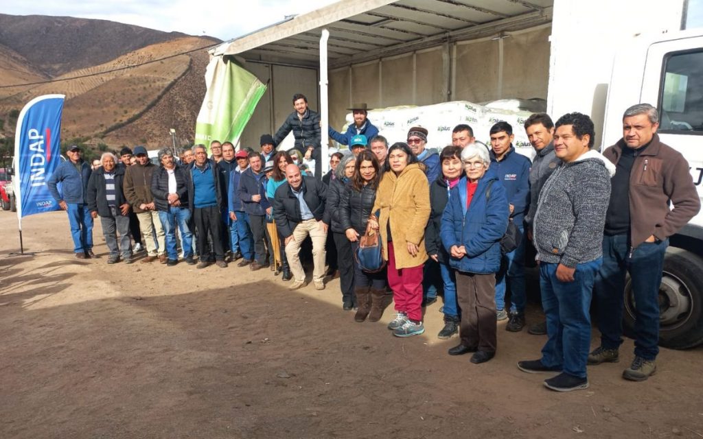 Indap entregó fertilizantes a 29 agricultores de Petorca