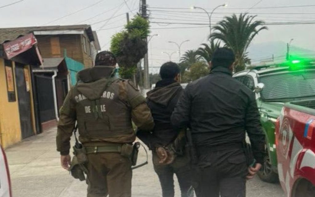 La Calera: Sujeto amenazó con derribar una reja y matar a dueño de casa