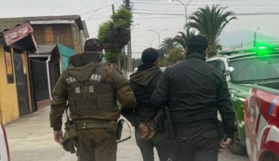 La Calera: Sujeto amenazó con derribar una reja y matar a dueño de casa
