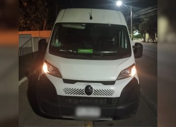 Recuperan furgón repartidor que había sido robado en La Calera