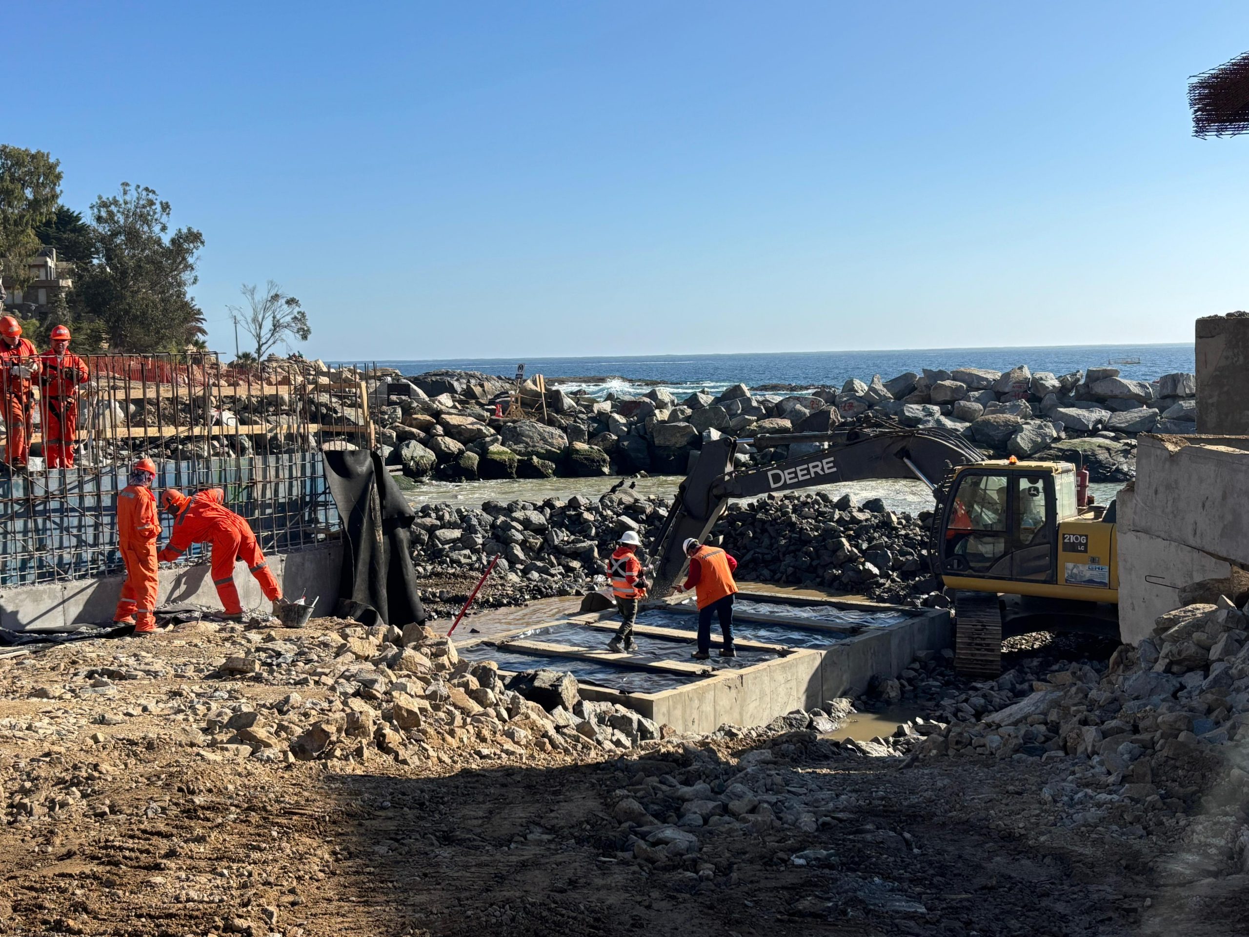 Un 47 por ciento de avance llevan nuevas obras portuarias para la Caleta de Papudo
