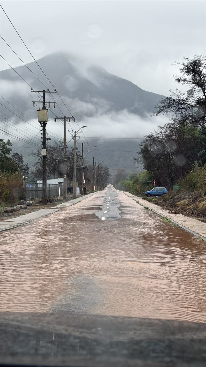 Caminos y rutas cerradas en la provincia de Quillota por el sistema frontal
