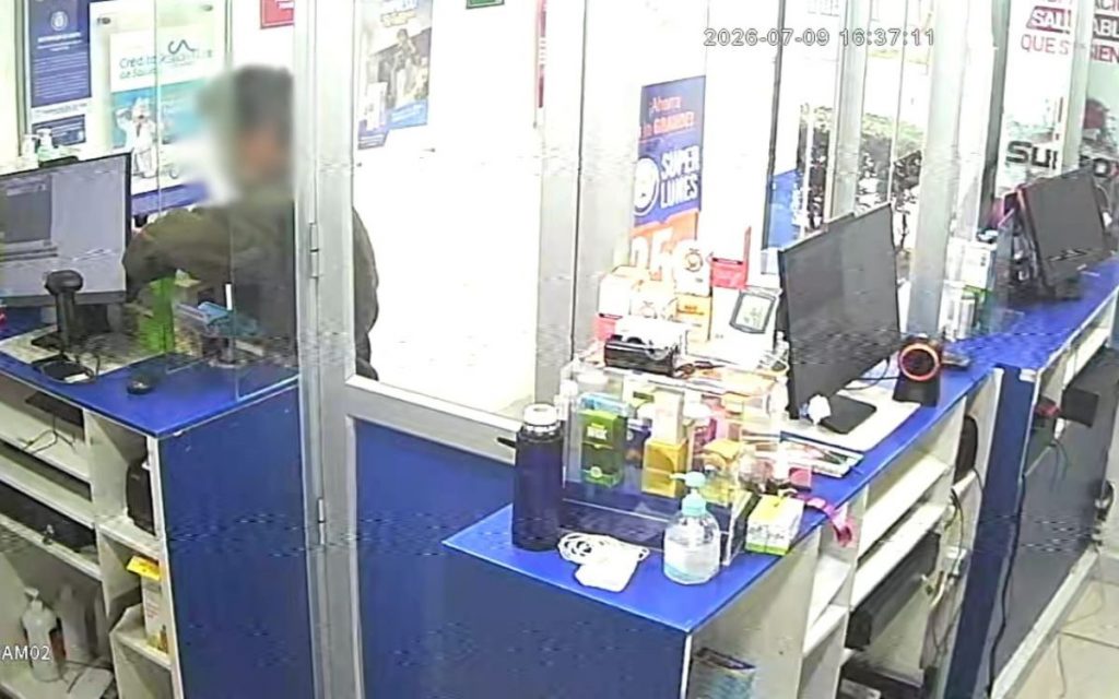 Detienen a presunto autor de robo en farmacia de Nogales