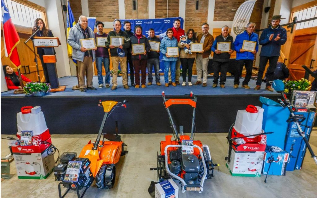 Entregan incentivos productivos a agricultores de Zapallar