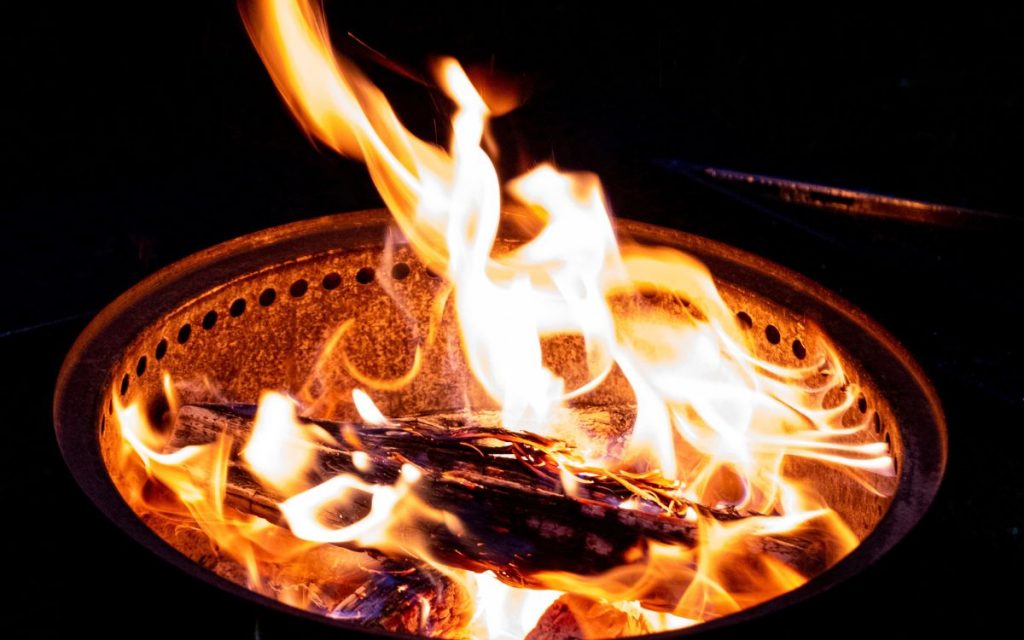 Tres adultos se intoxicaron con monóxido de carbono en Hijuelas
